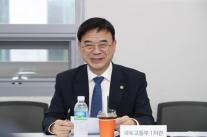 집값 떨어지면 사라던 국토부 차관, 40억대 아파트 갭투자 논란