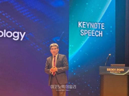 [현장] 송재혁 삼성전자 CTO 경계 넘는 협업이 반도체 혁신 이끌어