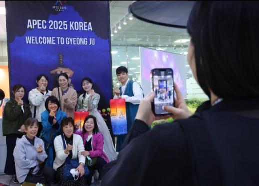 金海机场APEC峰会氛围浓