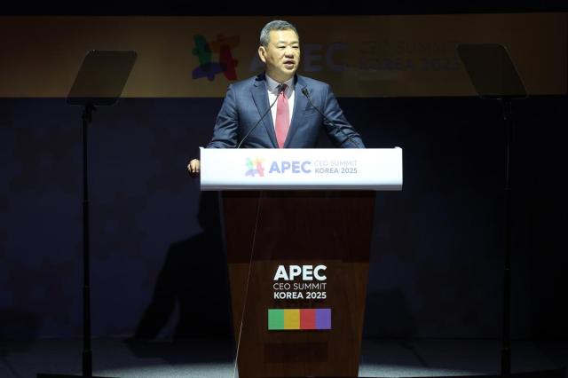 [2025APEC] 무대 선 롯데·쿠팡 리더들 AI로 혁신·포용 성장 이끈다　