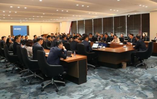 NH투자증권 전 임원, 국내 상장 주식 매매 금지 선언