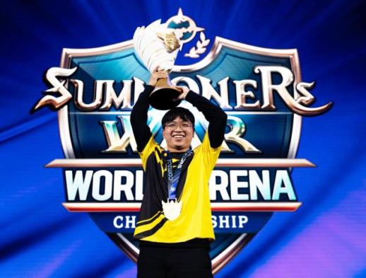 서머너즈 워는 내 인생…7년 차 소환사 PU, 파리서 세계 챔피언 등극