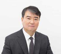 토종 SW 자존심 더존비즈온, 외국 자본에 넘어갔다…김용우 회장, 먹튀 비판