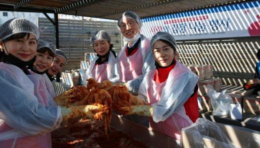 ABL생명, 아너스클럽과 김장 나눔 봉사활동 진행