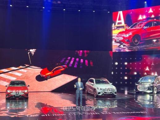 [현장] 벤츠 회장 한국 기술 없으면 벤츠 없다…LG·삼성과 아시아 조달 허브 설립