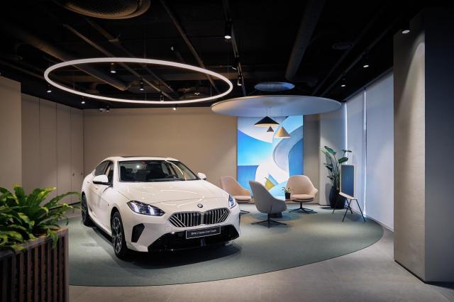 한독모터스, BMW 용산 전시장 새 단장…리뉴얼 기념 행사 진행
