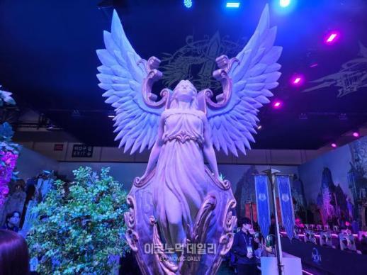 [지스타2025] 엔씨, 최대 흥행작 아이온2, 4시간 대기열 증명한 기대감…19일 정식 출시