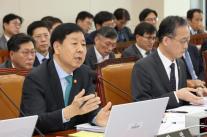 구윤철 환율시장 안정위해 다양한 정책 조합 협의