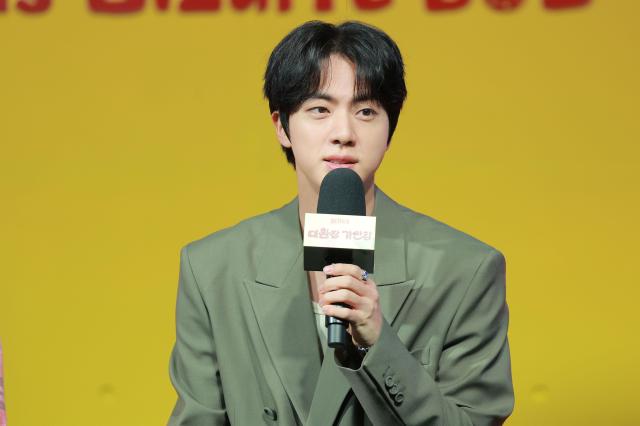 BTS 진 앞에서의 순간 선택이 법정으로…일본인 팬 A씨가 남긴 질문