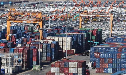 반도체 호황에 기업 체감경기 반등…13개월 만에 최고