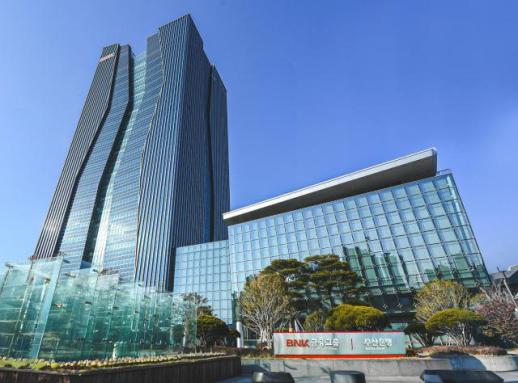 BNK금융 차기 회장 후보에 빈대인·방성빈·김성주·안감찬