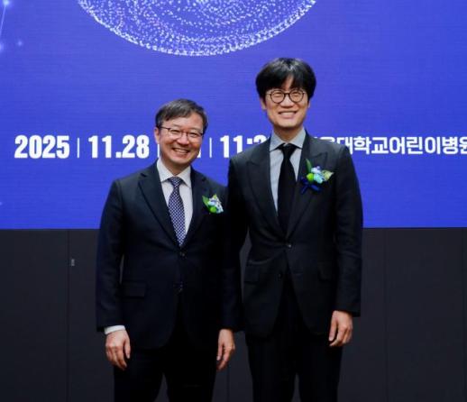 이해진의 진심 통했다…네이버, Kmed.ai로 한국 의료에 최적화된 소버린 AI 실현