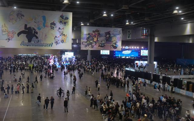 넥슨 블루 아카이브 4주년 페스티벌, 1만4000명 운집… 역대 최대