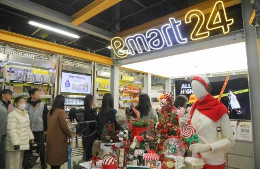 韩国便利店打响年轻市场争夺战 主题体验店成新战场