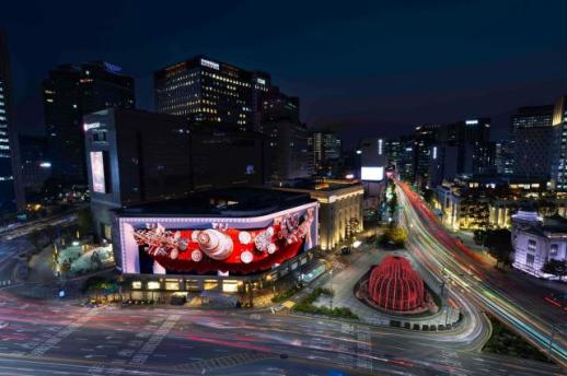 新世界集团分家后业绩分化：易买得承压 百货店稳增