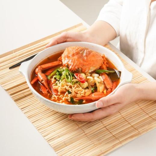 킴스클럽 백합 듬뿍 칼국수·속초 홍게라면 밀키트 출시