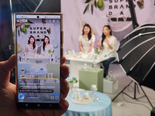 一场直播卖出平日百倍成交额 直播电商在韩快速崛起