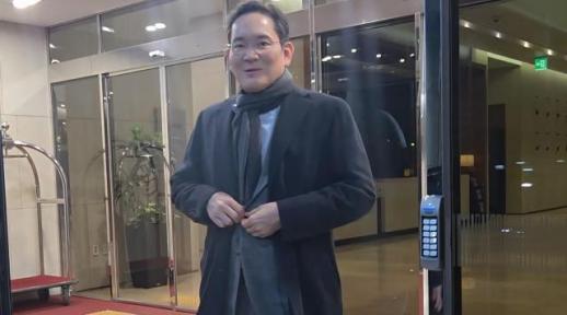  이재용, 美서 빅테크 만나고 귀국…열심히 일하고 왔다
