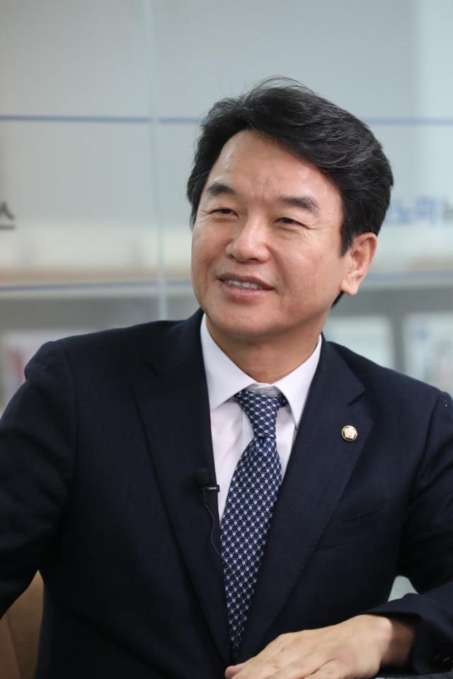 [2025 OSC·모듈러 산업 정책포럼] 문진석 의원 기술은 앞서가는데 제도는 뒤처져 있다