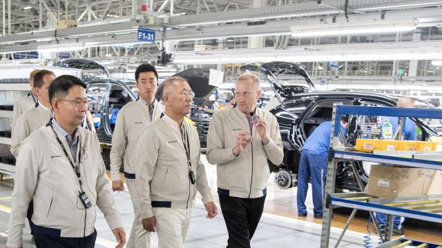 [e경제일보 사설] 현대차 자율주행의 갈림길, 가장 위험한 적은 테슬라도 구글도 아닌 내부다