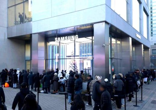 三星Galaxy Z TriFold启动二次发售 高维修费用问题浮出水面