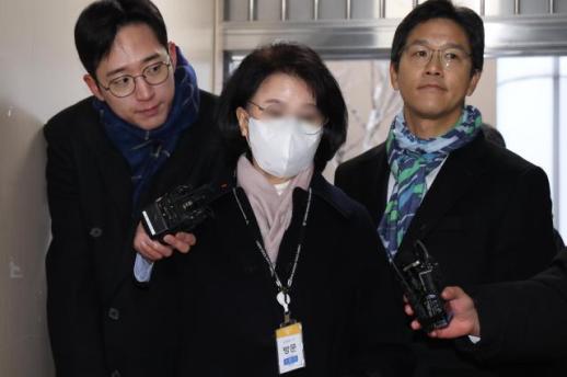 경찰, 통일교 2인자 정원주 소환…정치권 자금 흐름 본격 추적