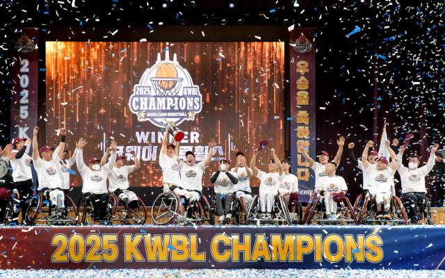 코웨이 블루휠스 김영무 감독, 서울시장 표창 수상