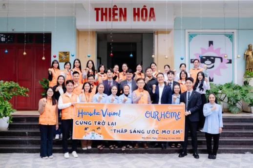 한화비전·아워홈, 베트남 시각장애 아동시설에 기부