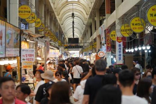 束草观光水产市场成为韩国非首都圈最热门目的地