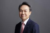 진옥동 2기 신한금융, 생산적 금융 드라이브…조직 개편으로 실행력 강화