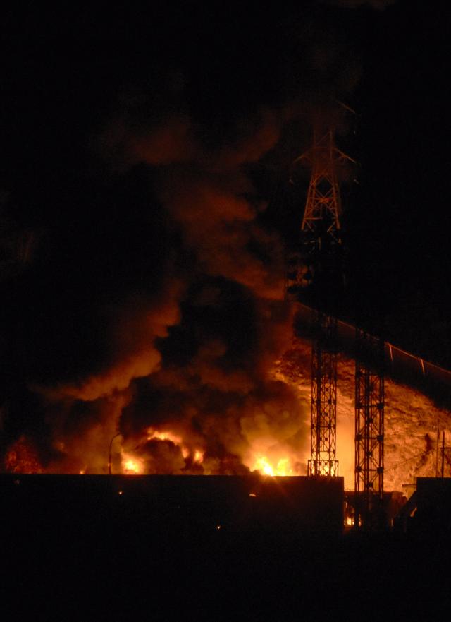 美 당국자들, 트럼프가 베네수엘라 공습 명령 확인