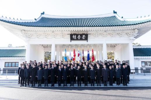 LIG넥스원, 국립서울현충원서 애국 시무식…20년 이어온 보훈 행보
