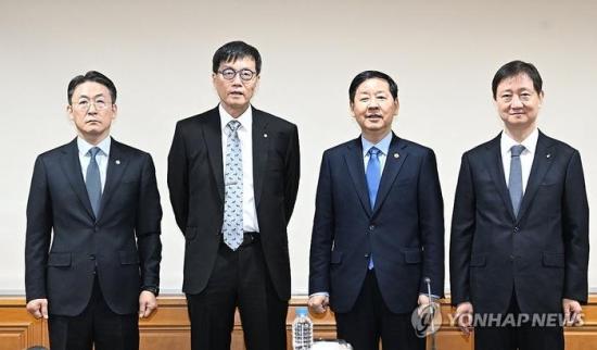 경제·금융 수장 금융시장 안정적…외국인 자금 유입