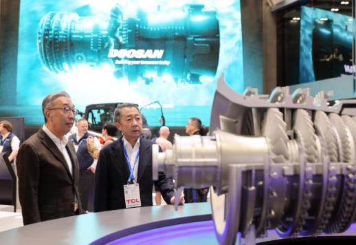 [CES 2026] AI 시대 전력 해법 찾은 두산…가스터빈·SMR로 승부수