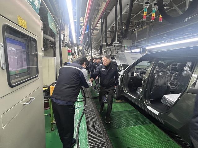 곽재선 회장, KGM·KG스틸 생산 현장 방문…임직원 소통 확대