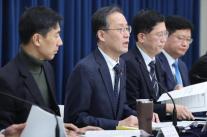 정부 올해 경제성장률 2.0% 넘길 것…경제 대도약 원년 선언