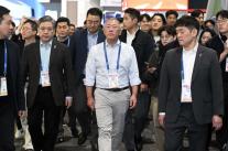 현대차 피지컬 AI 날개 달고 사상 최고가...목표주가 60만원까지 등장