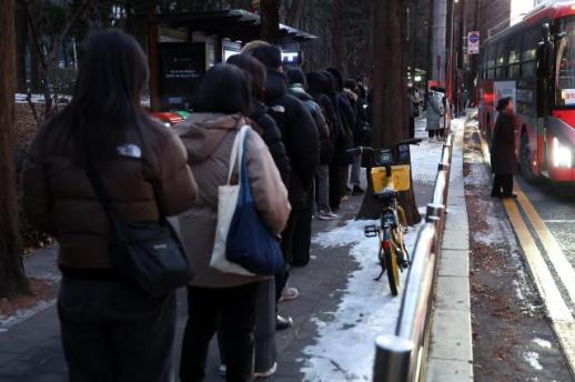 就业岗位集中首尔 京畿通勤族承受通勤之痛