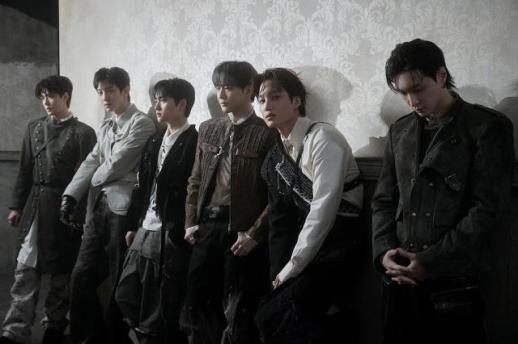 EXO时隔两年半以全新正规专辑回归 