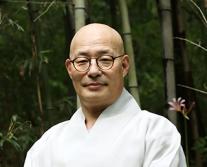 [아브라함 인사이트] ① 신앙의 얼굴을 한 위험, 사회는 왜 늘 뒤늦게 놀라는가