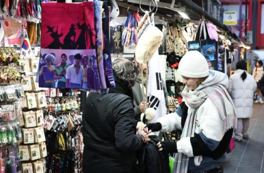 本土服装品牌旅游商圈加码门店布局 抢抓外国游客消费红利