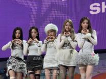 젠지 아이콘 키키, 미니 2집 델룰루 팩 발매... 나다운 자유로움 노래했다