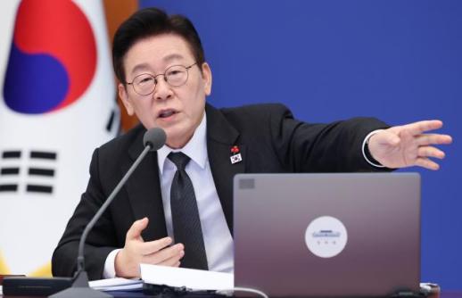 이재명 대통령 부동산 비정상 방치 안 돼…정책 안정성 유지해야