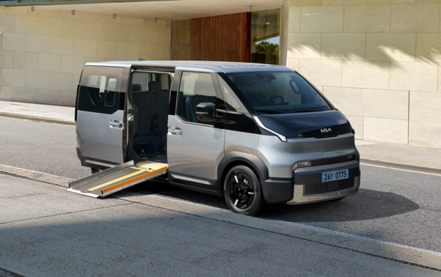 [데일리 자동차 브리프] 기아 PV5 신차 3종 출격, 포르쉐 파나메라 100대 한정 外