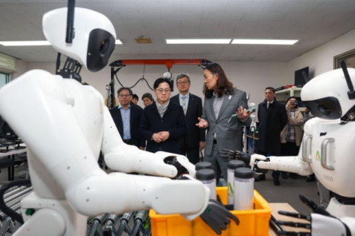 韩国电池巨头抢滩人形机器人动力心脏市场 技术竞逐日趋白热化