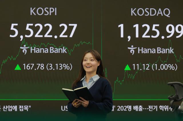 1월 외국인, 상장주식 980억원 순매도…한 달 만에 팔자