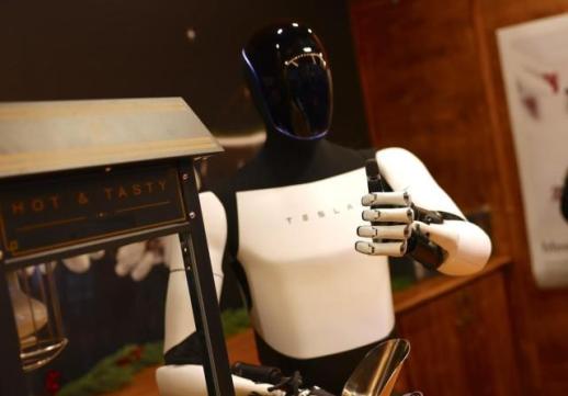 马斯克公开招募韩国半导体人才 全球科技巨头加剧AI芯片人才竞争