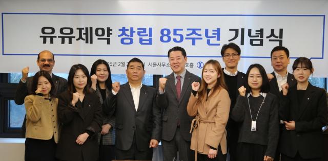 [데일리 제약·바이오 브리프] 유준하 동화약품 대표, 보건복지부장관 표창 수상 外