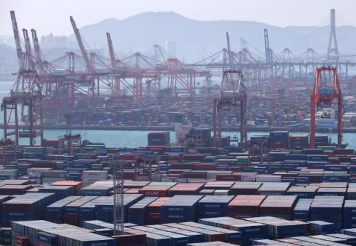 韩国中坚企业出口创纪录 中东与东盟市场增势明显