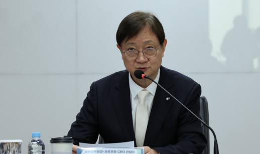 이찬진 저축은행, 서민·지역 경제 받치는 역할로 돌아갈 때